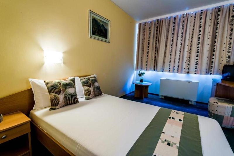 Standard Double Room image 1