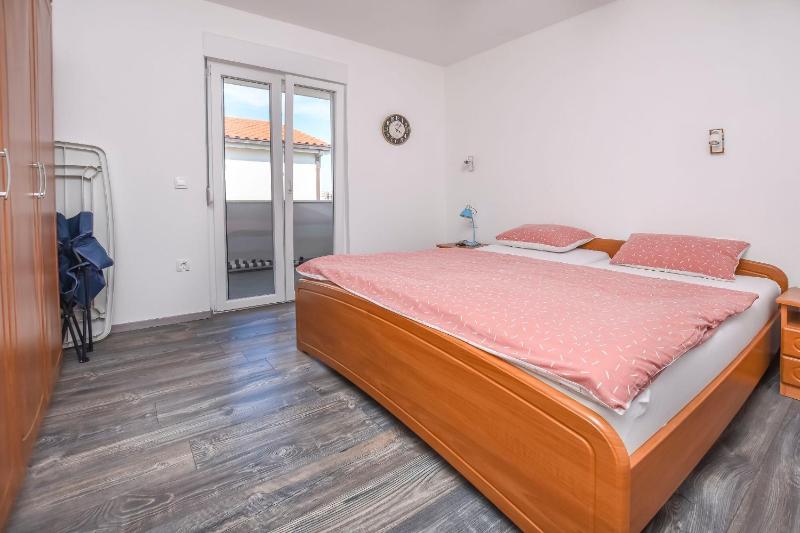 Apartments Juro - image 13