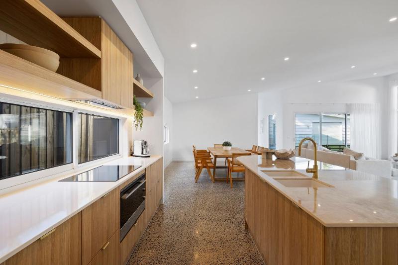 Casa Bella on Beach - image 8