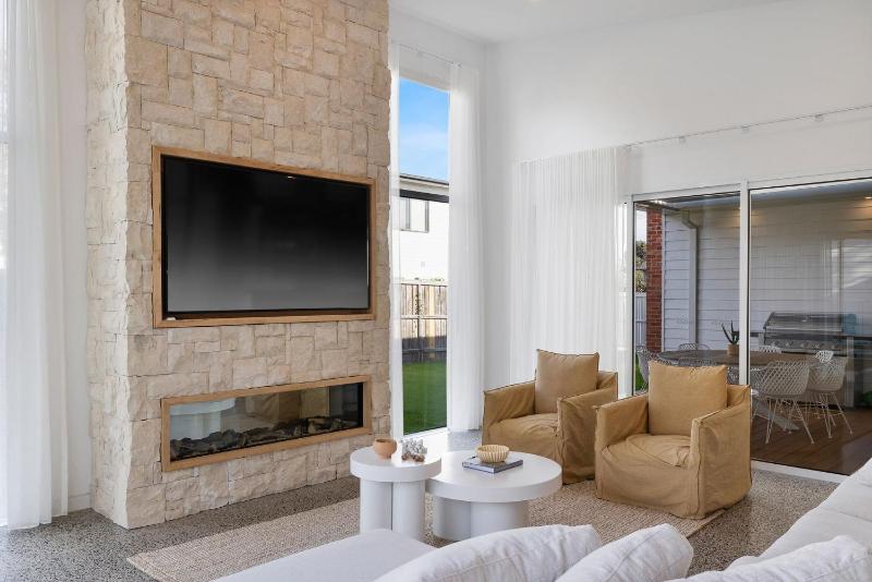 Casa Bella on Beach - image 5