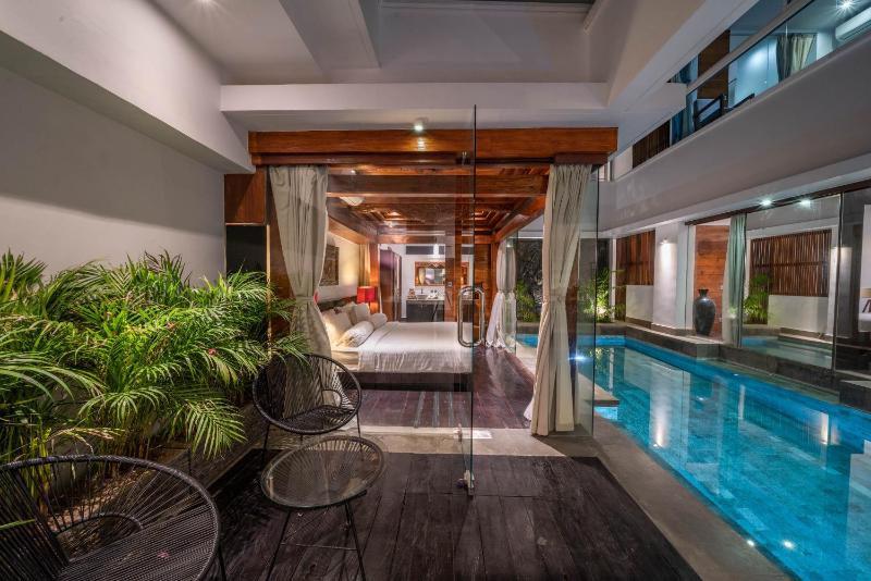 Villa Tykhe - Modern Balinese 4BR Pool Villa in Central Seminyak - image 23