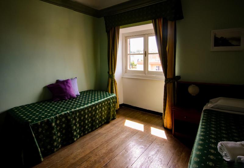 Triple Room image 3