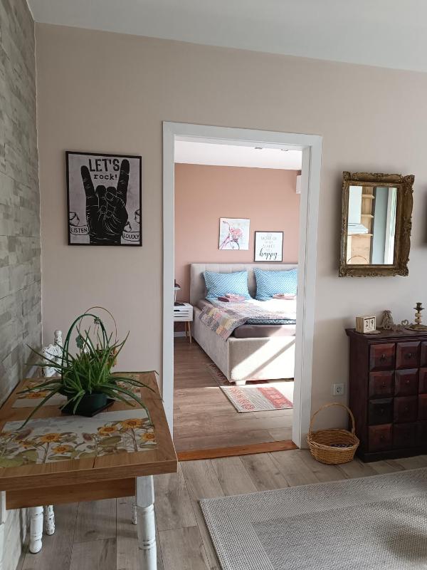 Cozy Nice & Quiet apartment Lucky Sarajevo - Garage on demand or free public parking - image 1