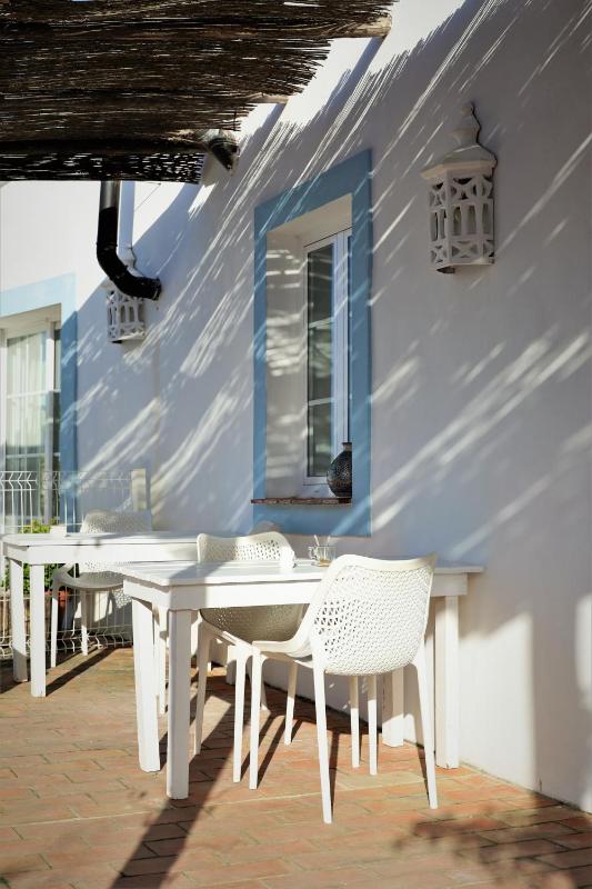 Deluxe Double or Twin Room with Garden View image 2