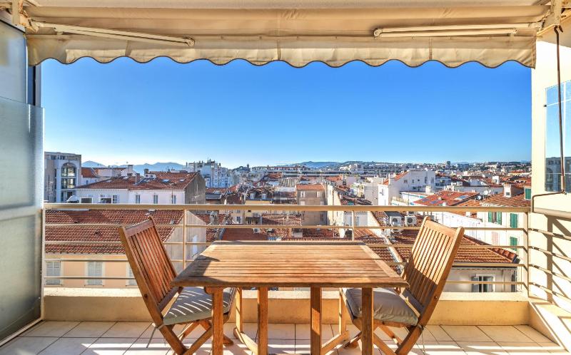 City view Studio with Terrace 8 image 1