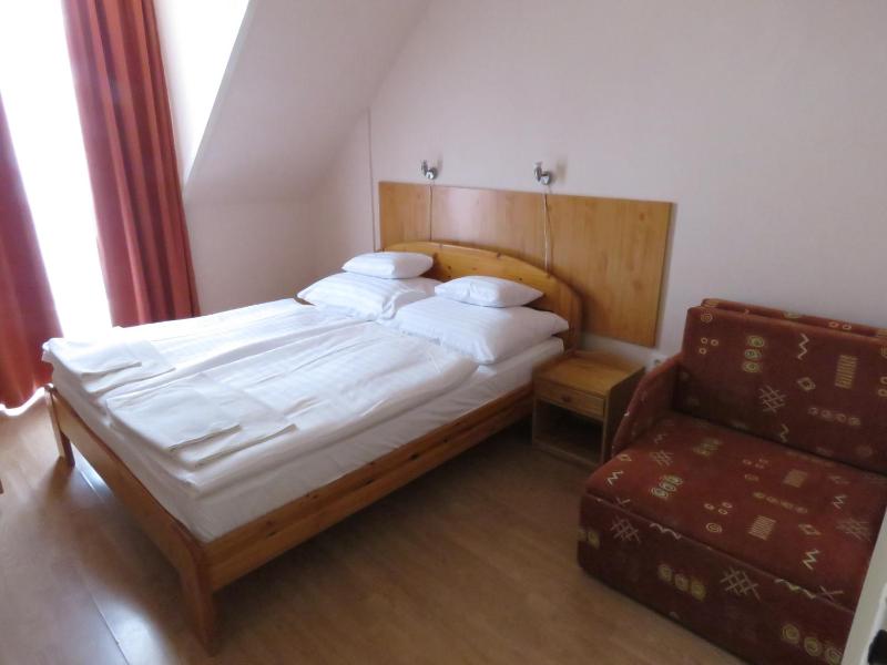 Double Room image 1