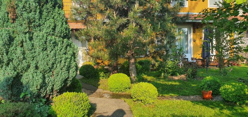 Superior Apartment - Upstairs image 4