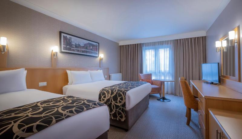 Standard King and Single Room image 3