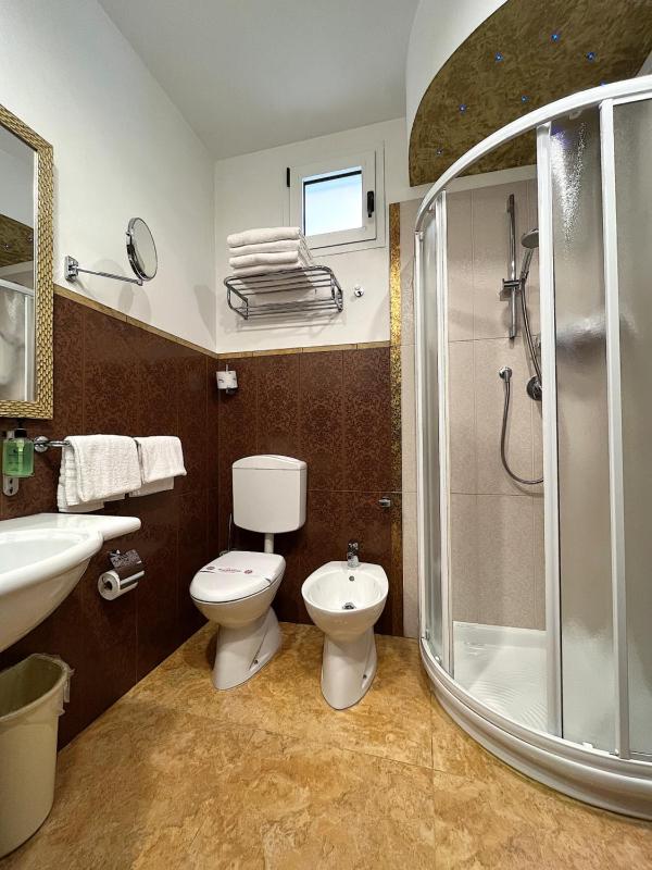 Hotel Regina - image 30