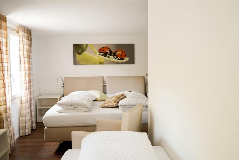 Triple Room with Mountain View image 3