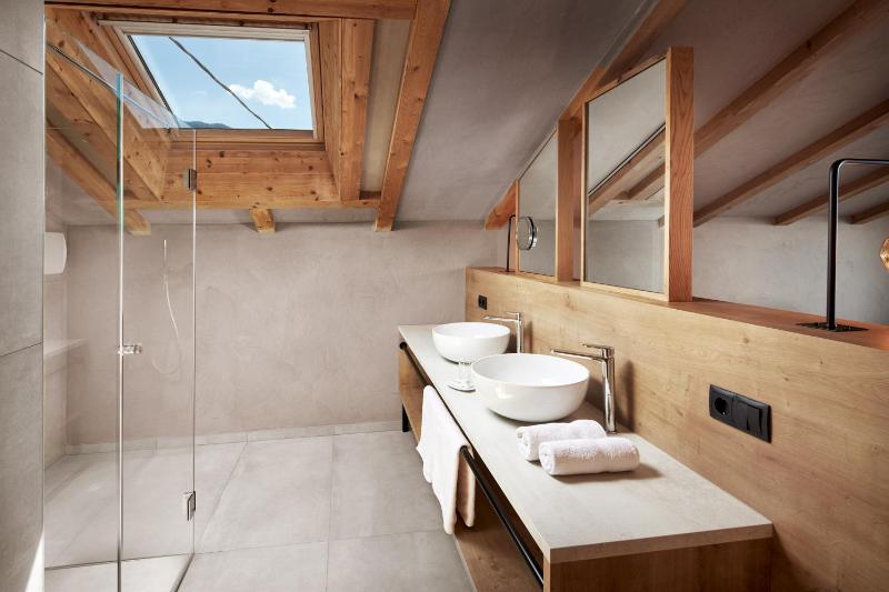 Superior Double Room image 3