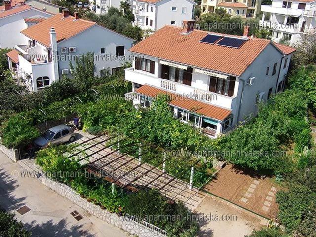 Two-Bedroom Apartment with Sea View image 2