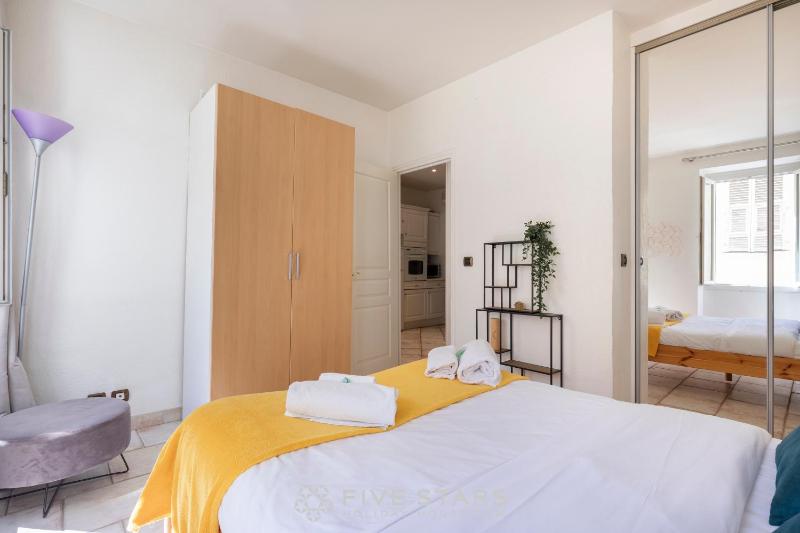 Suite La bohème Five stars Holiday house - image 3