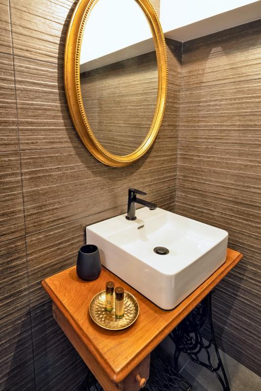 Superior Apartment image 2