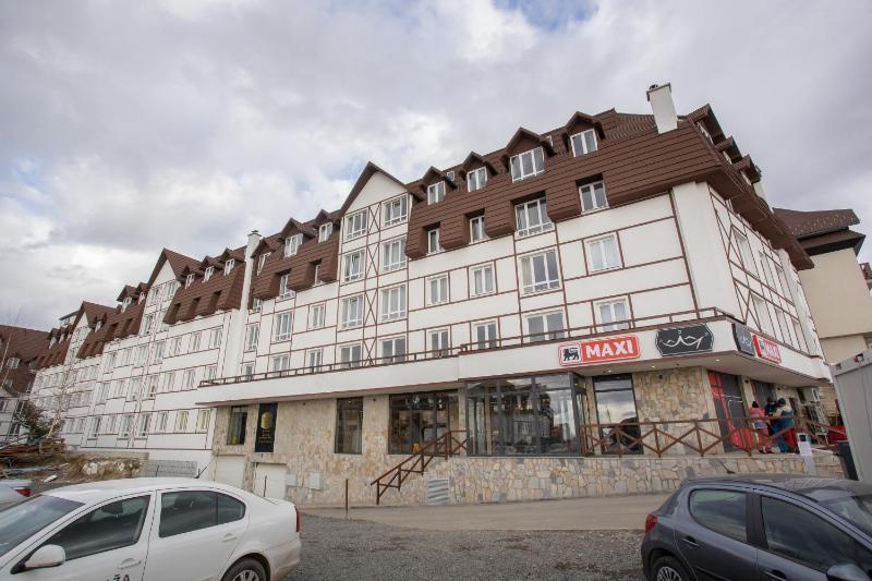 Cardak u Sumi (Forest house) - image 9