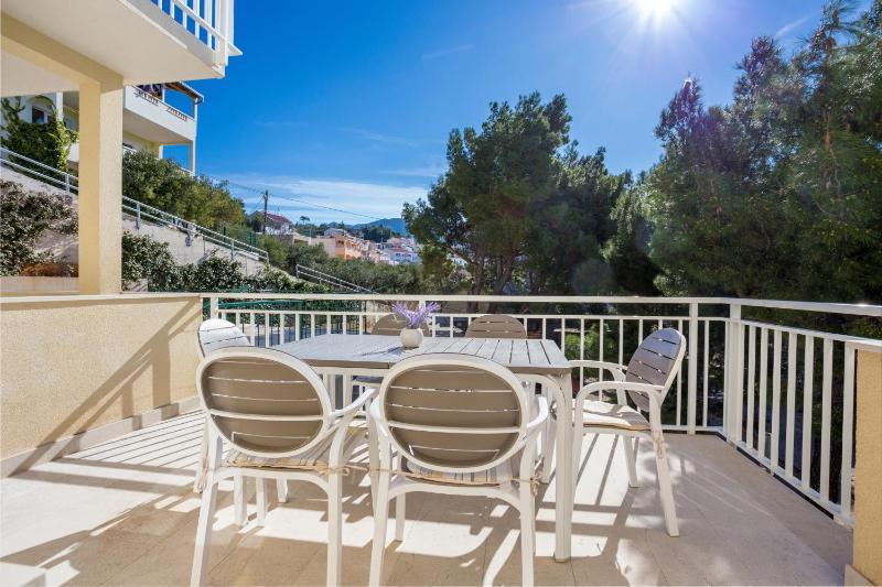 Studio with Terrace and Sea View image 3