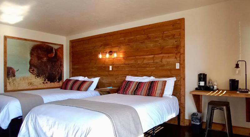 Deluxe Double Room image 2