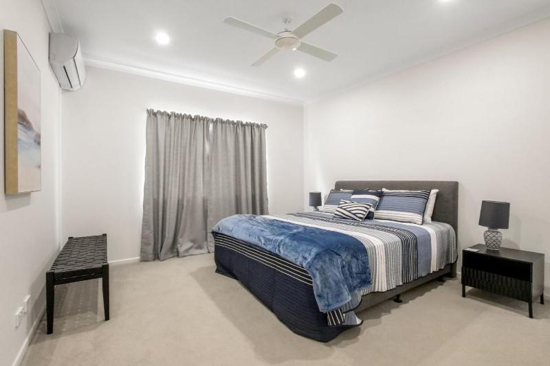 Nothling 66 Moffat Beach - image 2