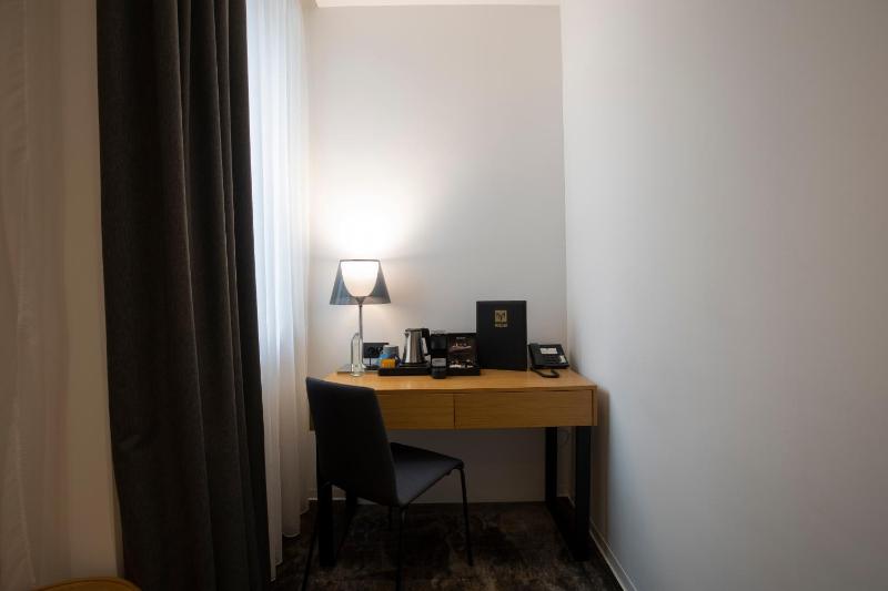 Standard Single Room image 3