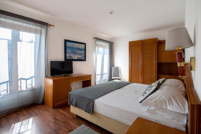 Hotel Metropole - image 19