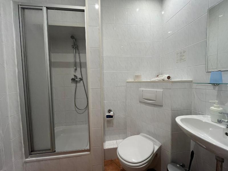 Double Room image 2
