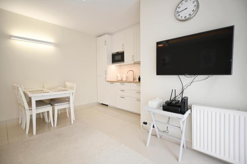Victus Sunny Apartments with Parking by Noclegi Renters - image 14