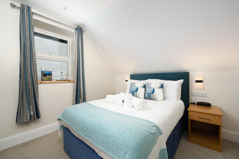 Standard Double Room image 2