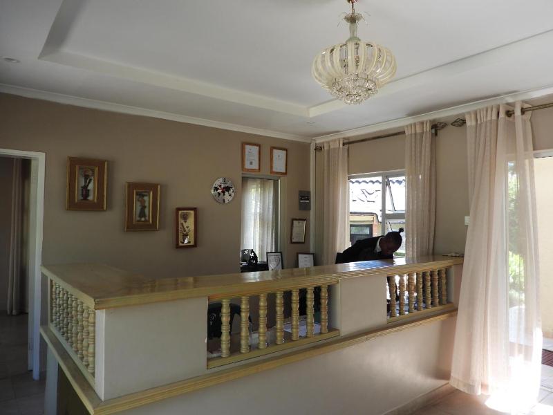 2 bedroomed apartment with en-suite and kitchenette - 2071 - image 14