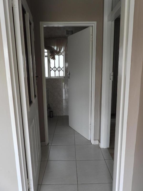 2 bedroomed apartment with en-suite and kitchenette - 2071 - image 12