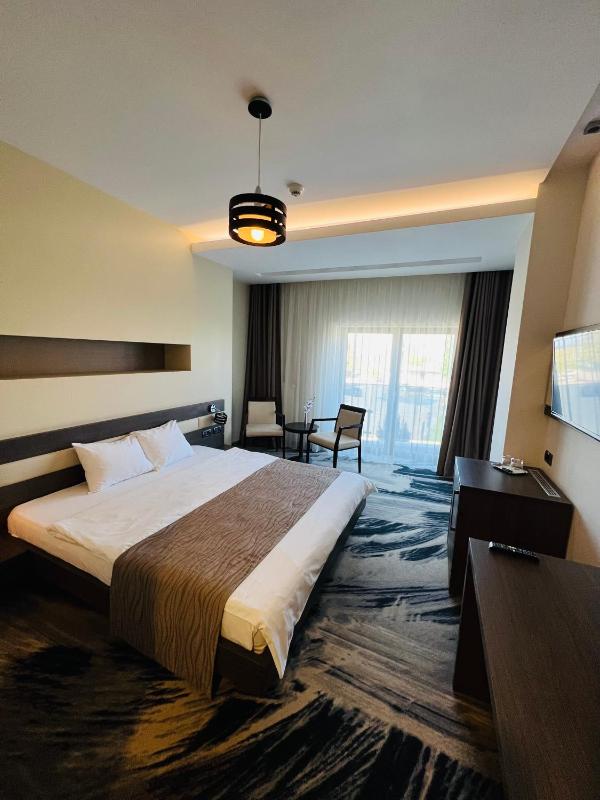 Standard Double Room image 1