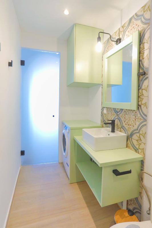 Kaminaki Beachfront Apartments - image 37