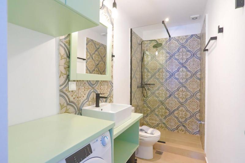Kaminaki Beachfront Apartments - image 30