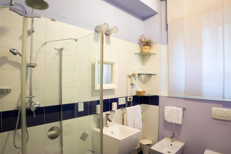 Junior Suite (2 Adults) image 2