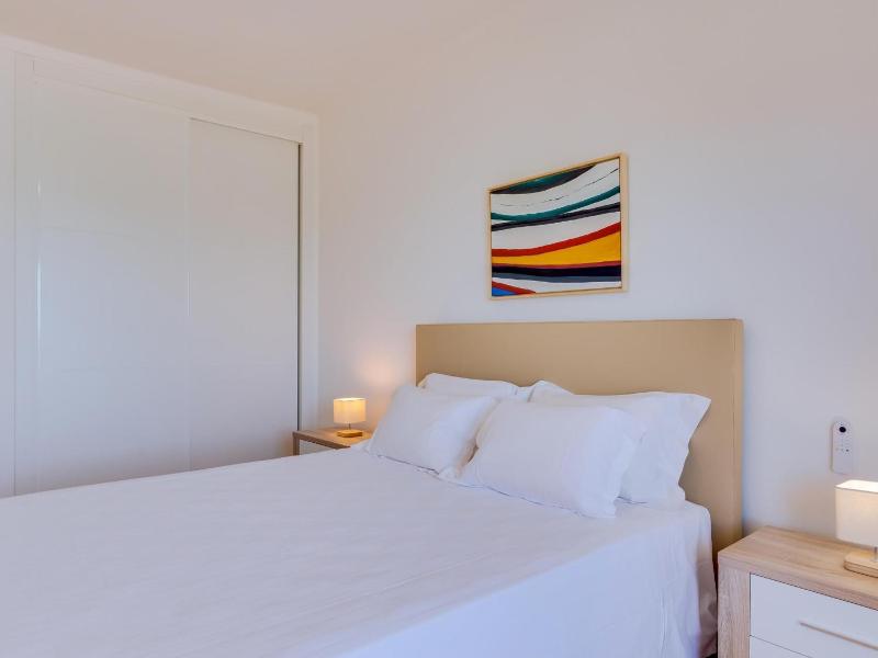 AL - Apartamento Girassol Beach Front Quarteira - image 8