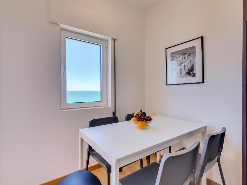 AL - Apartamento Girassol Beach Front Quarteira - image 14