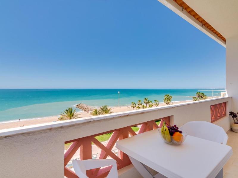 AL - Apartamento Girassol Beach Front Quarteira - image 2