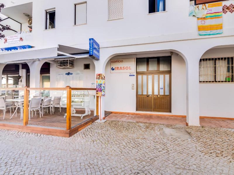 AL - Apartamento Girassol Beach Front Quarteira - image 9
