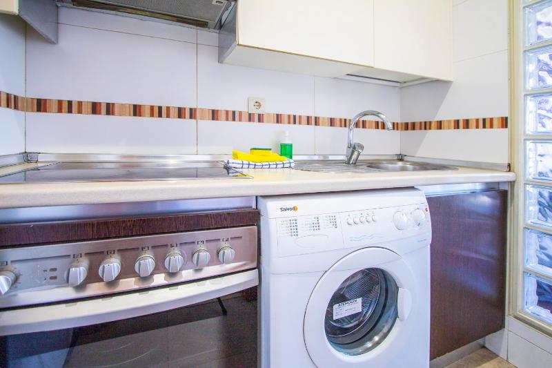 Superior One-Bedroom Apartment image 4