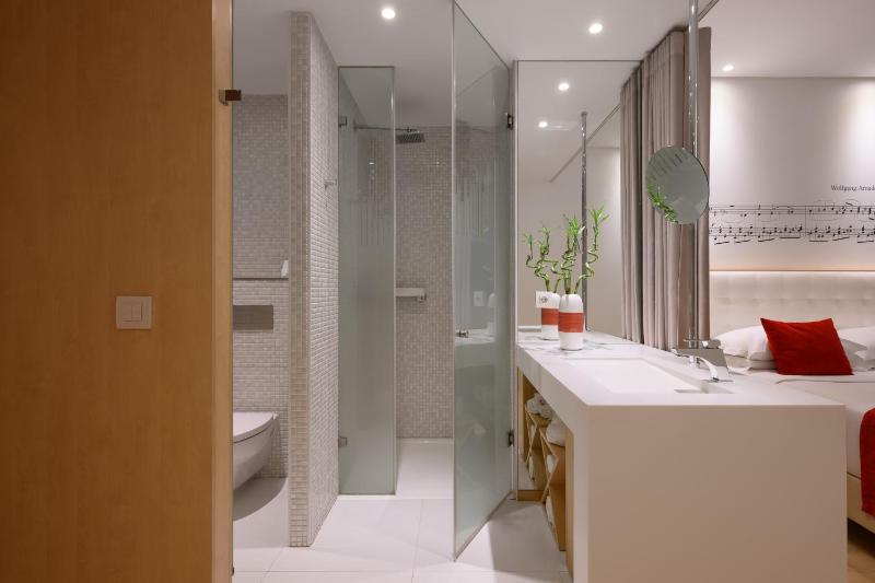 Executive Double Room image 1