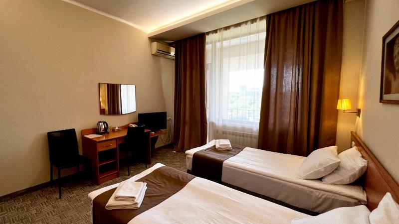 Double or Twin Room with Balcony image 1