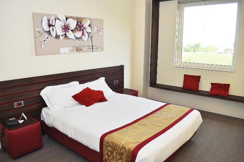 Double or Twin Room with View image 3