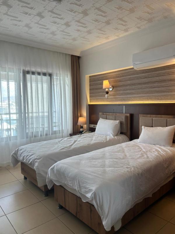 Upper Floor Double Room image 3