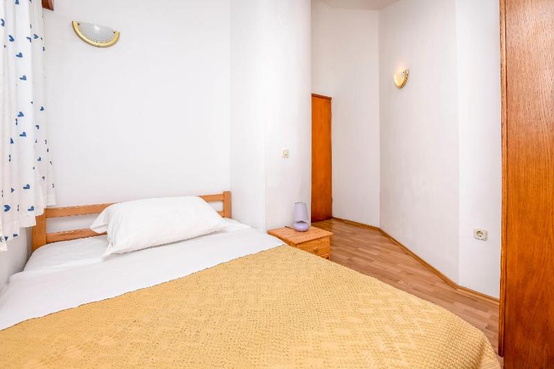 Apartments Zdravko - image 13