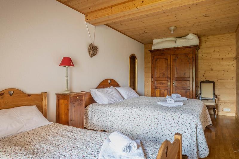 Four-Bedroom Chalet image 2