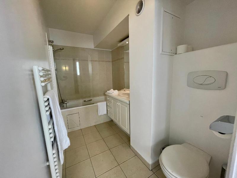 Apartment - Split Level image 2