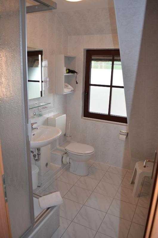 Comfort One-Bedroom Apartment with Balcony image 3