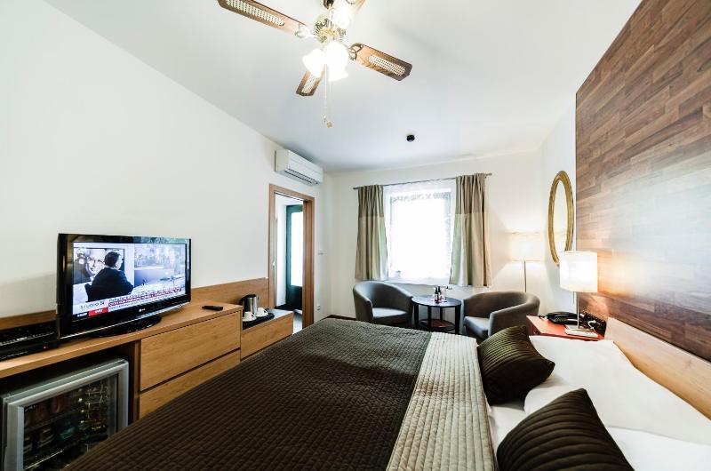 Single Room image 1