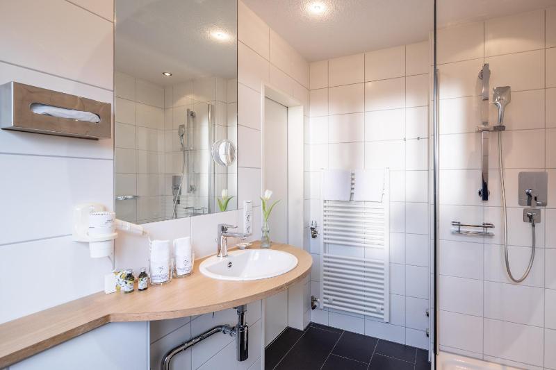 Double Room with Terrace image 3