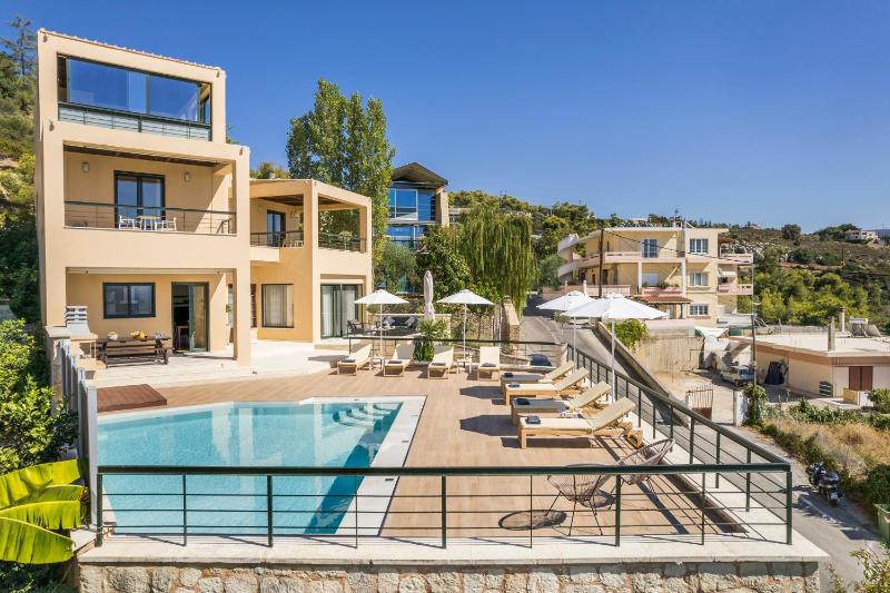 Villa City View - Heated Pool & Gym & Sauna - Majestic views - 5 min drive from center - image 27
