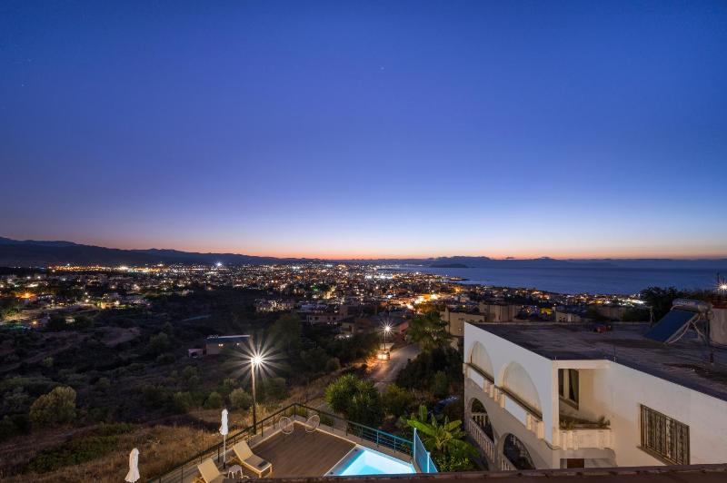Villa City View - Heated Pool & Gym & Sauna - Majestic views - 5 min drive from center - image 10